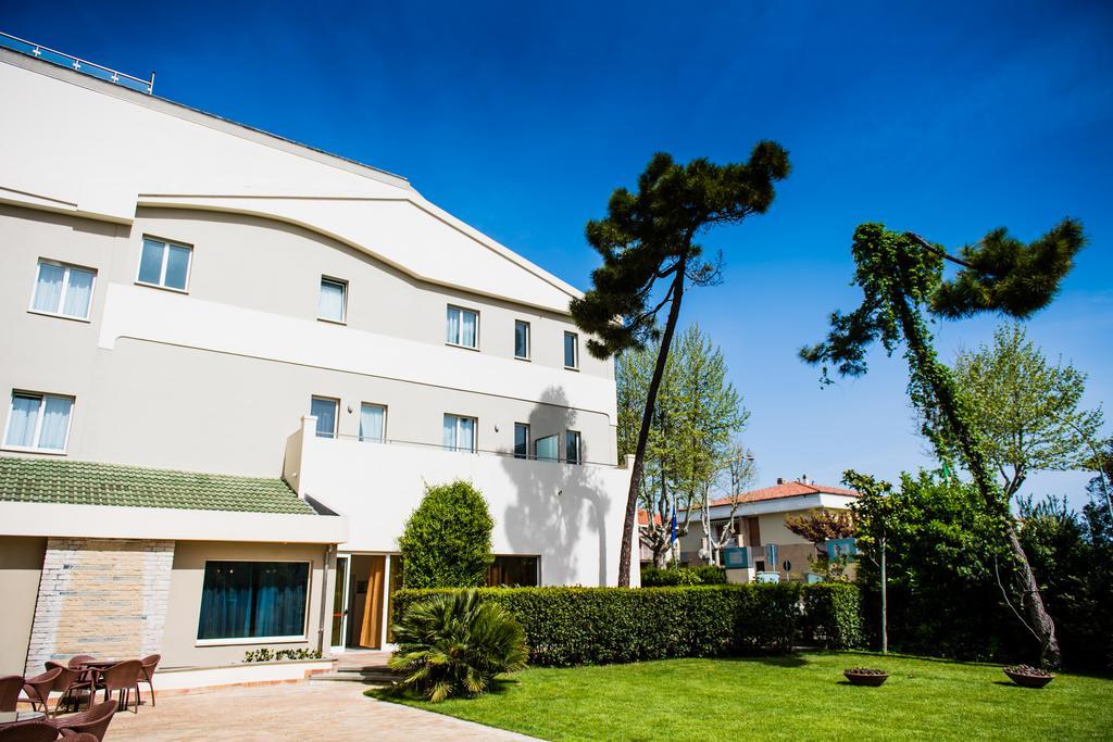 Phi Hotel Alcione Francavilla al Mare Kültér fotó